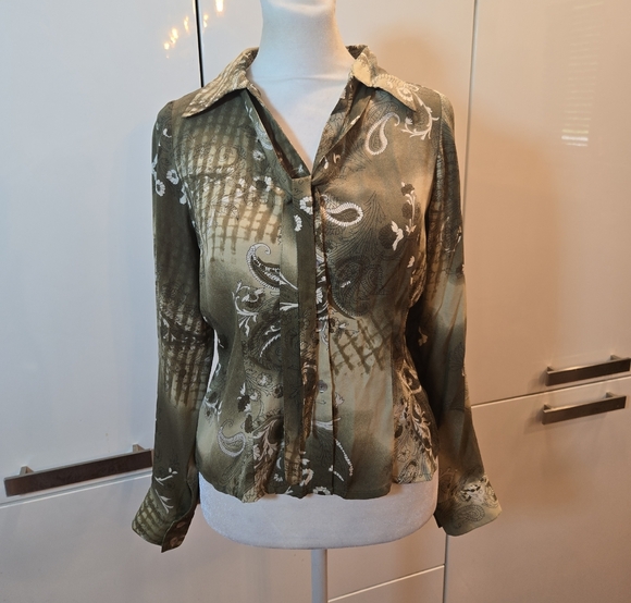VTG Victoria's Secret Soie 100% Silk Paisley Tie Button Down Blouse Green Size 6 - Picture 1 of 9
